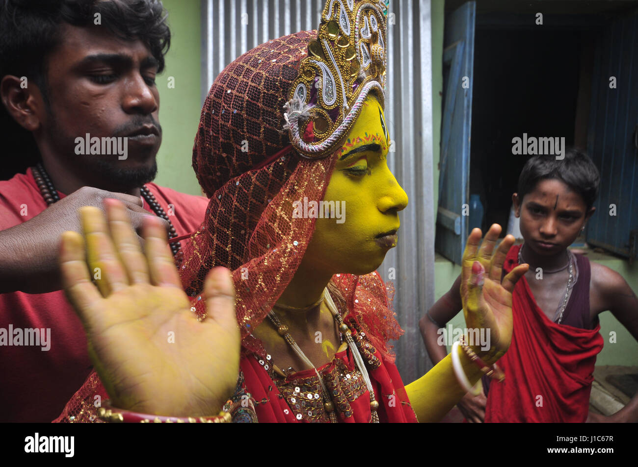 'Shiber Gajan', a traditional festival of the Hindu community - 06/04