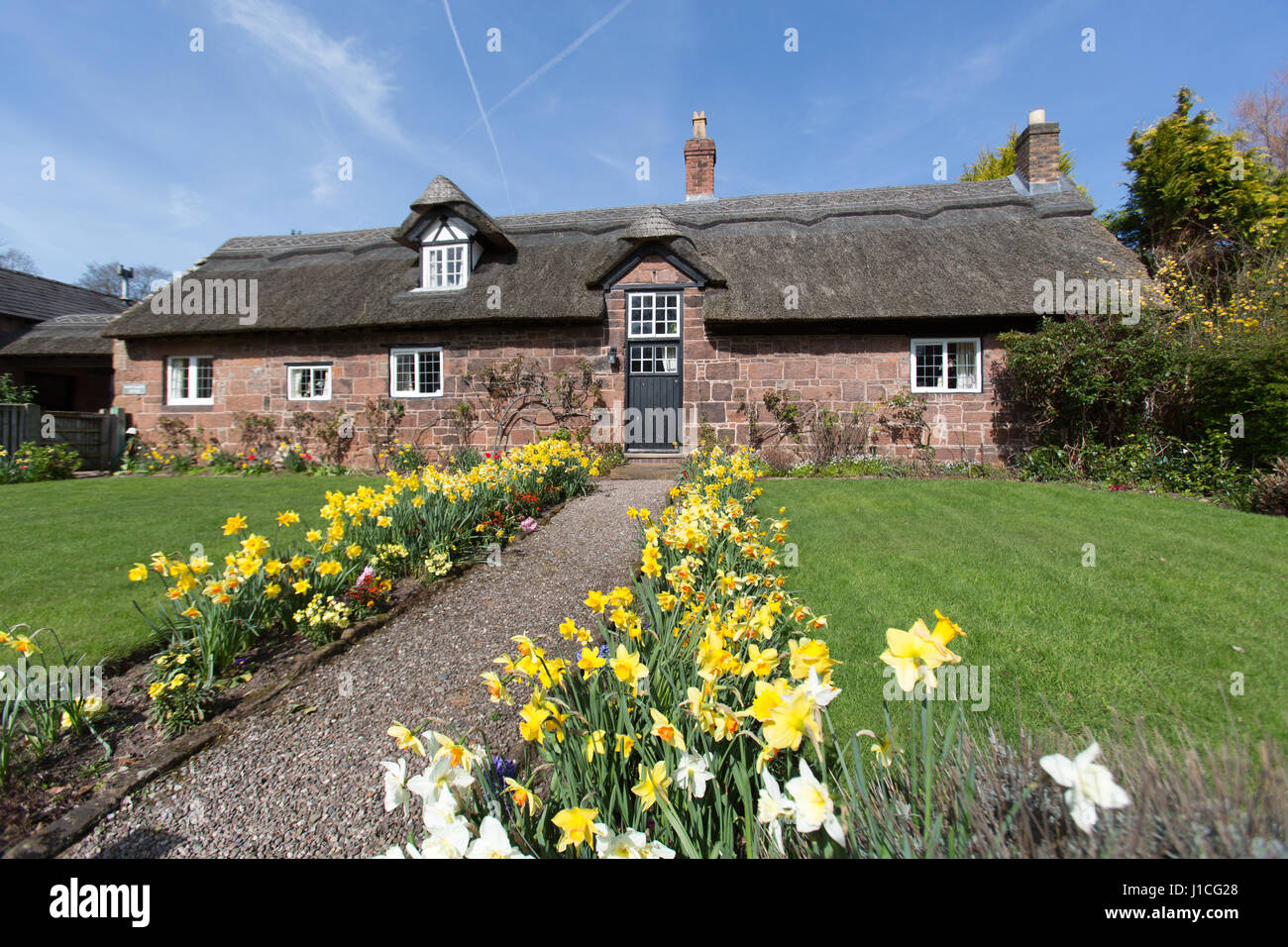 Burton village on wirral peninsula hires stock photography and images