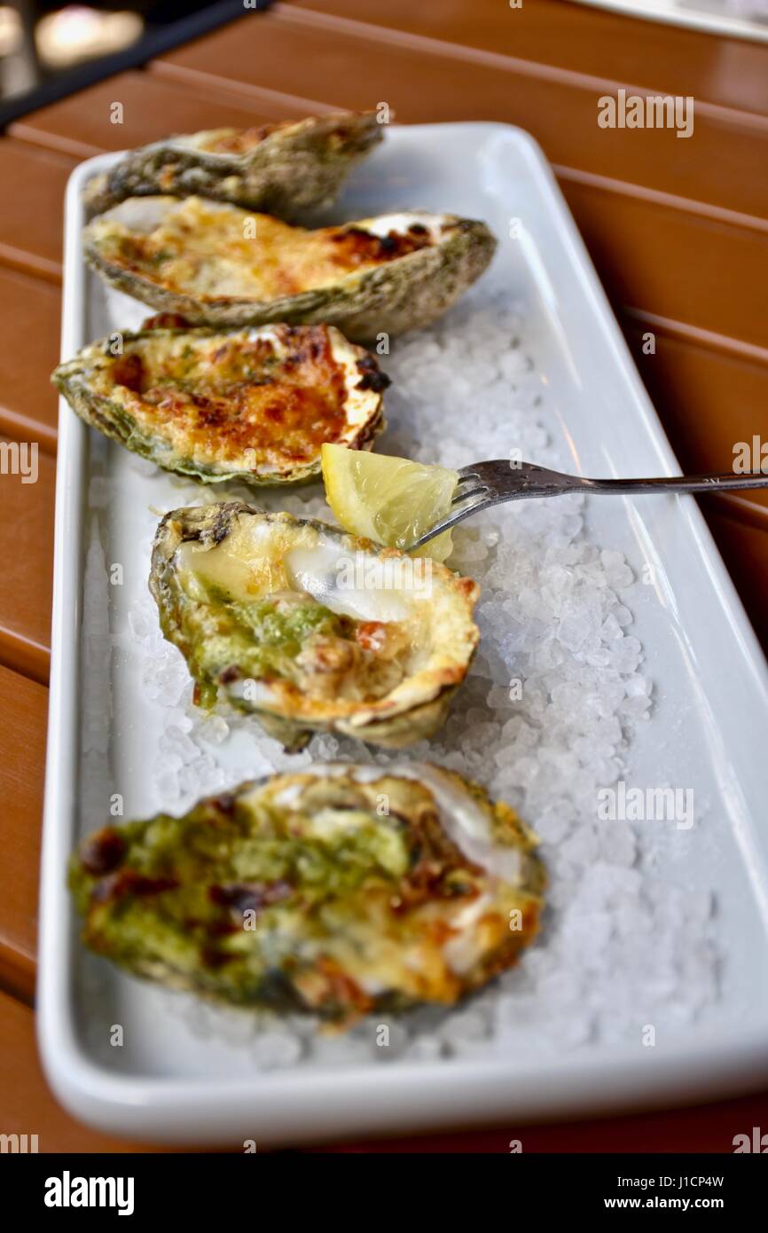 Oyster on half shell hires stock photography and images Alamy
