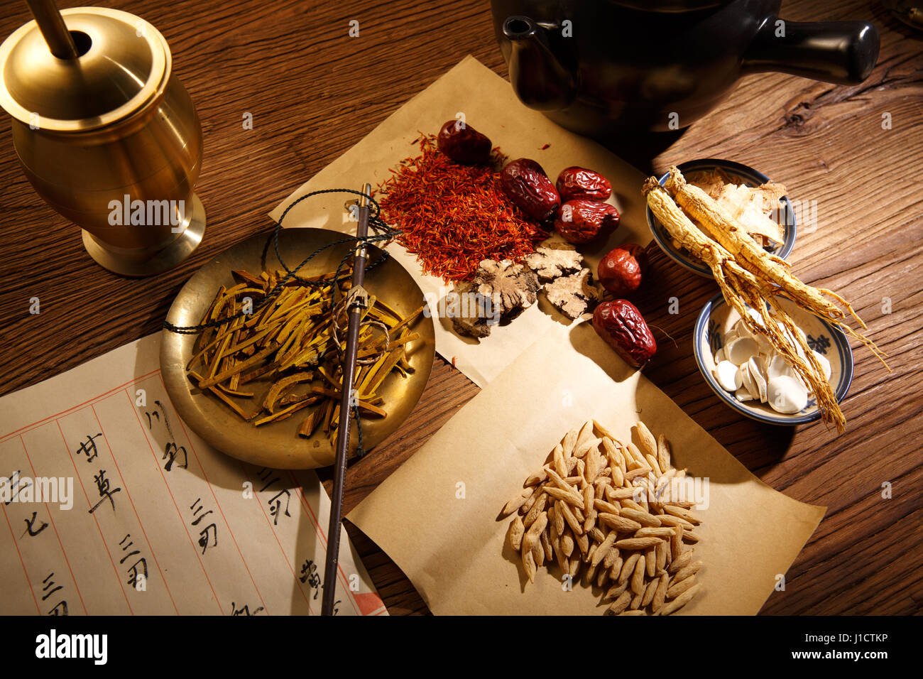 Chinese herbal medicines Stock Photo Alamy