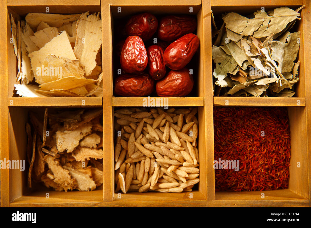 Chinese herbal medicine Stock Photo Alamy