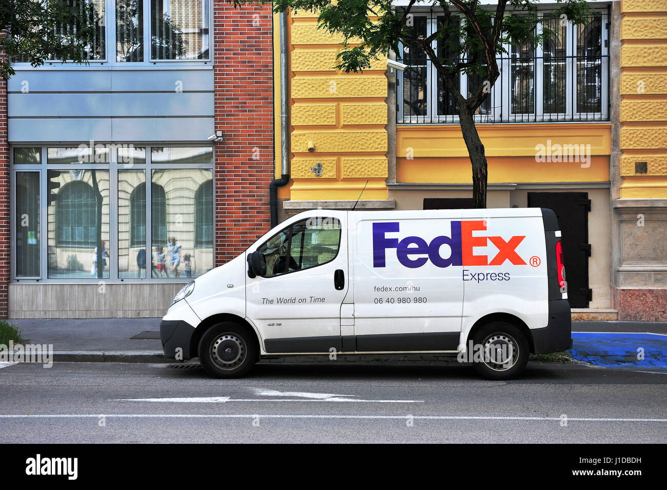 BUDAPEST, HUNGARY - MAY 26: Fedex express delivery van in the street of  Budapest on May 26, 2016. FedEx is an American courier delivery services  compa Stock Photo - Alamy