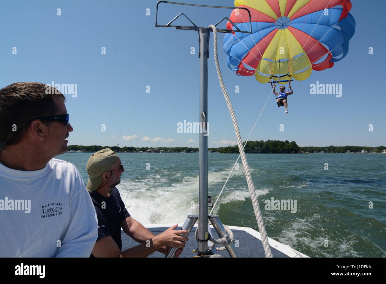 parasailing on lake Erie putinbay island Stock Photo Alamy
