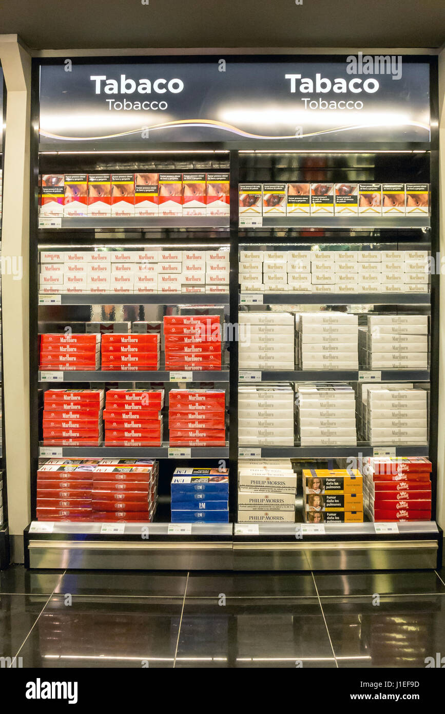 Duty Free Cigarettes High Resolution Stock Photography And Images Alamy