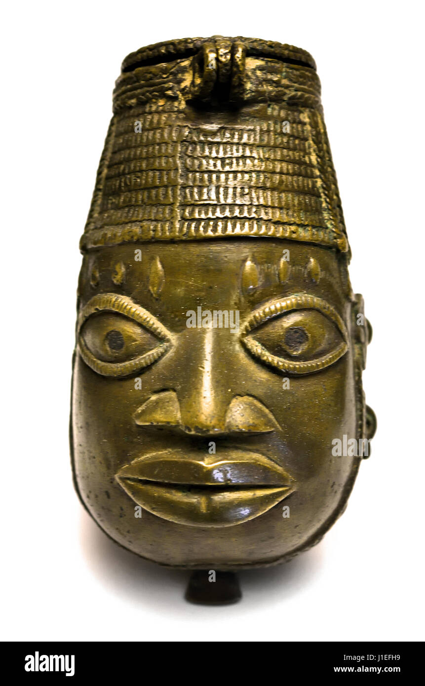 Ofoe vessel 18th - 19th century AD from Benin, Nigeria Africa African (bronze) Stock Photo