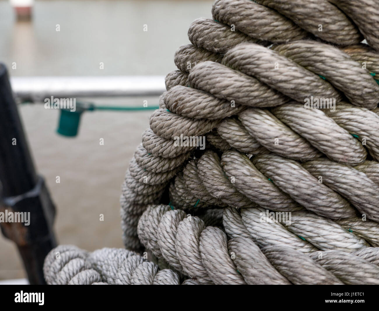 Tight rope knot hi-res stock photography and images - Alamy