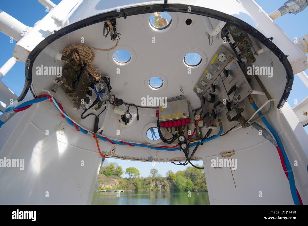 Commercial diver hires stock photography and images Alamy