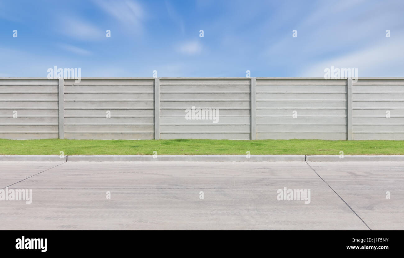 White concrete fence hi-res stock photography and images - Alamy