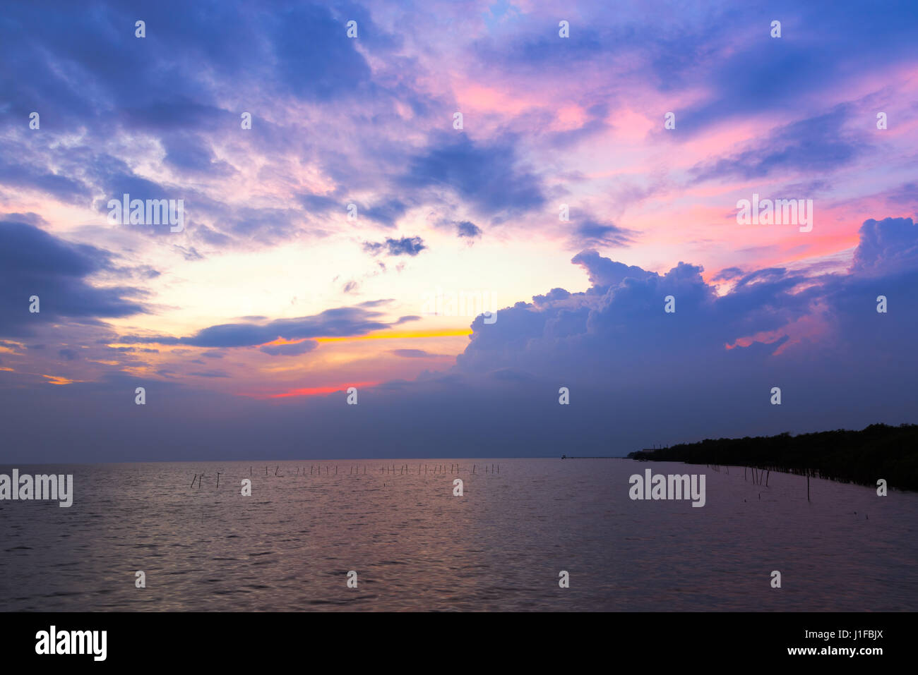 colorful seascape and twilight sky, cloudscape background, landscape ...