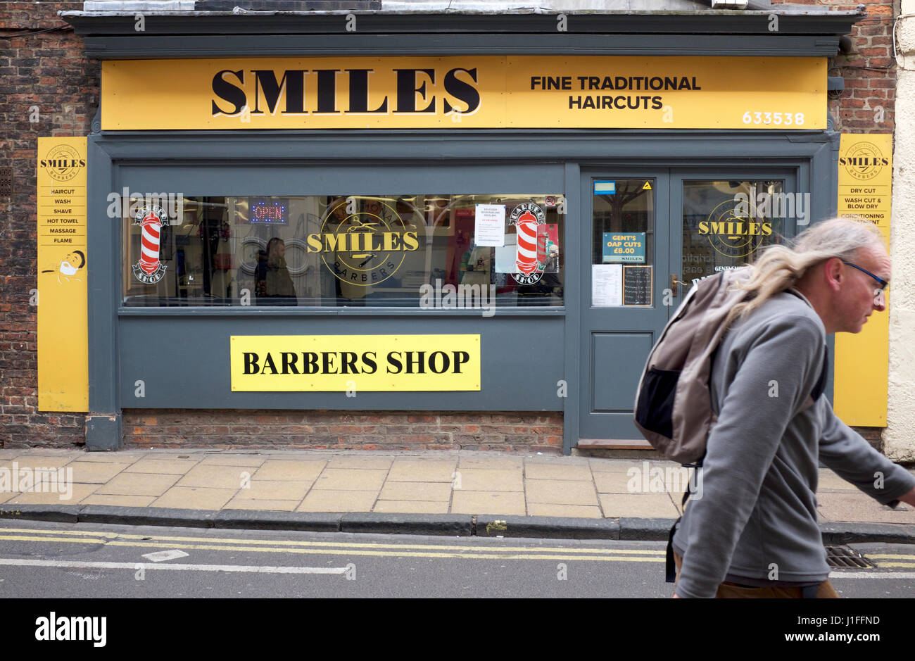 Mens Hairdressing Stock Photos & Mens Hairdressing Stock Images Alamy