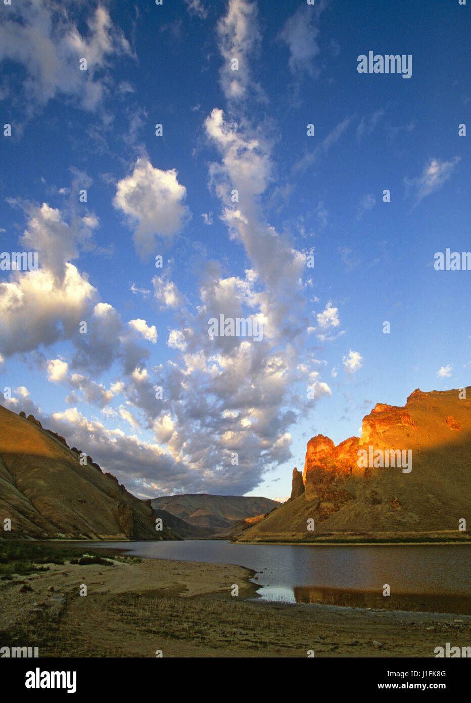 Owyhee reservoir oregon outback river outside hires stock photography