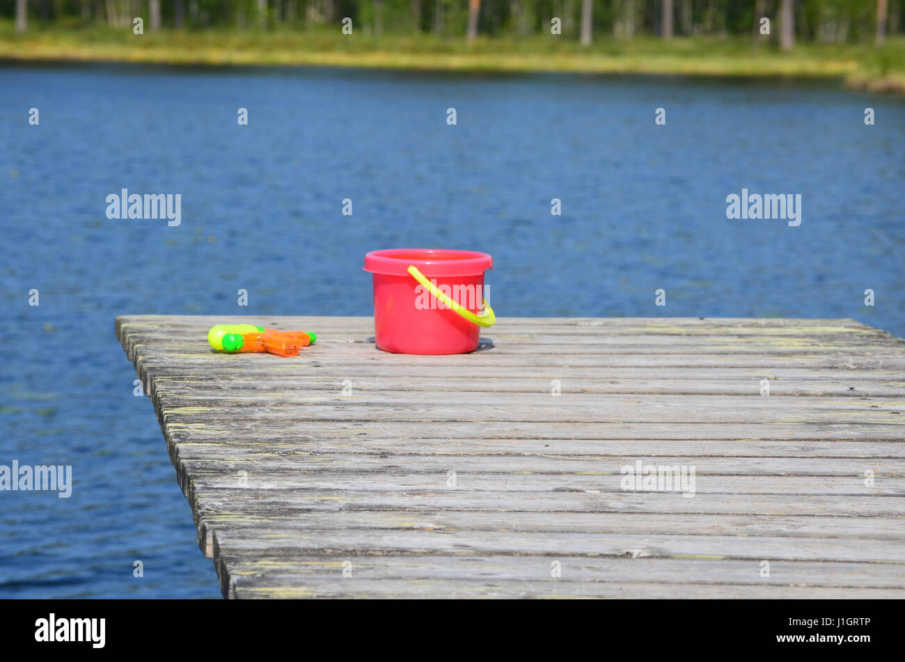 Bucket Water Stock Photos & Bucket Water Stock Images Alamy