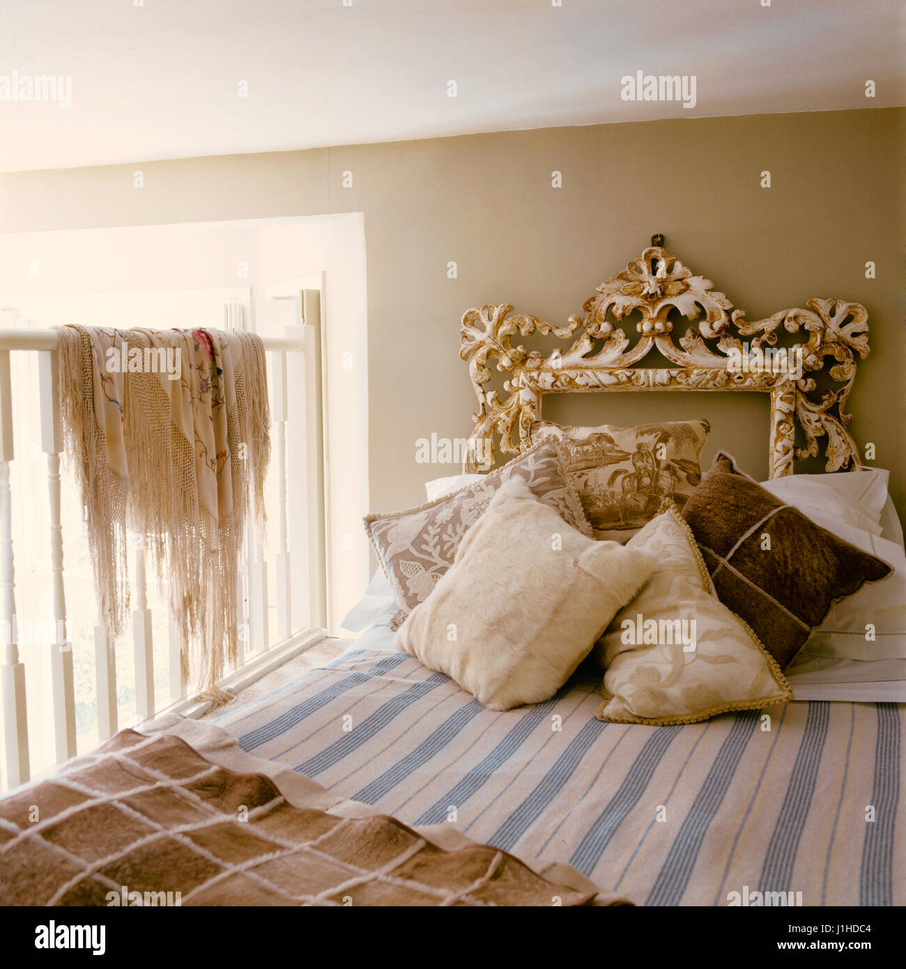 Antique style bedroom Stock Photo Alamy