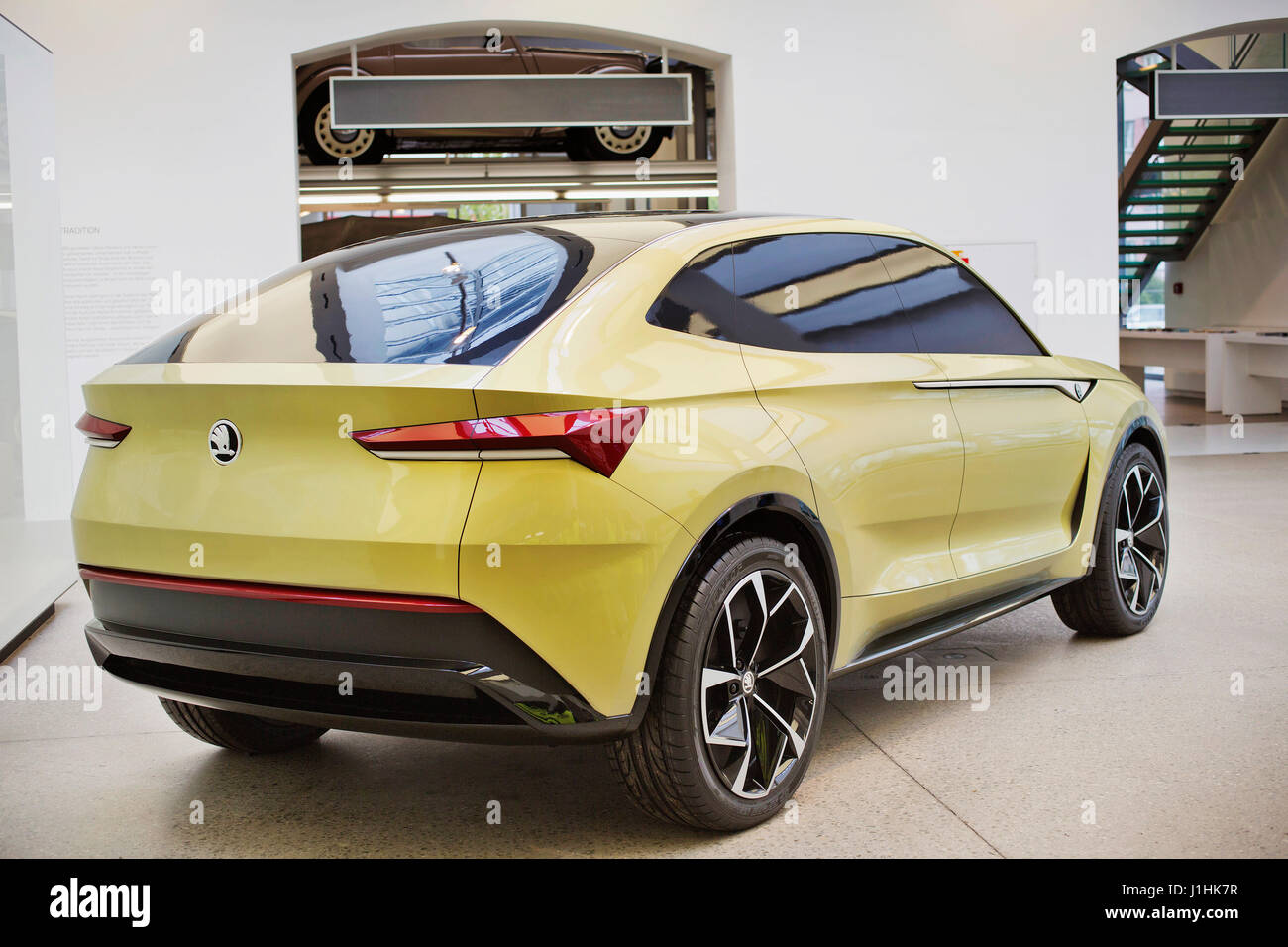 Skoda Vision E, suv, electromobile, painted, clay model, concept Stock ...