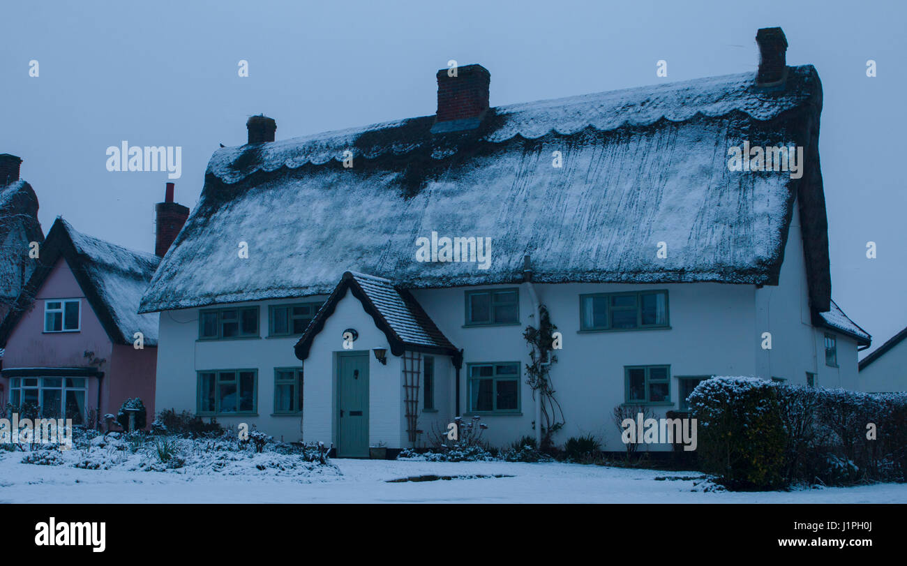 Willow Cottage Stock Photos Willow Cottage Stock Images Alamy