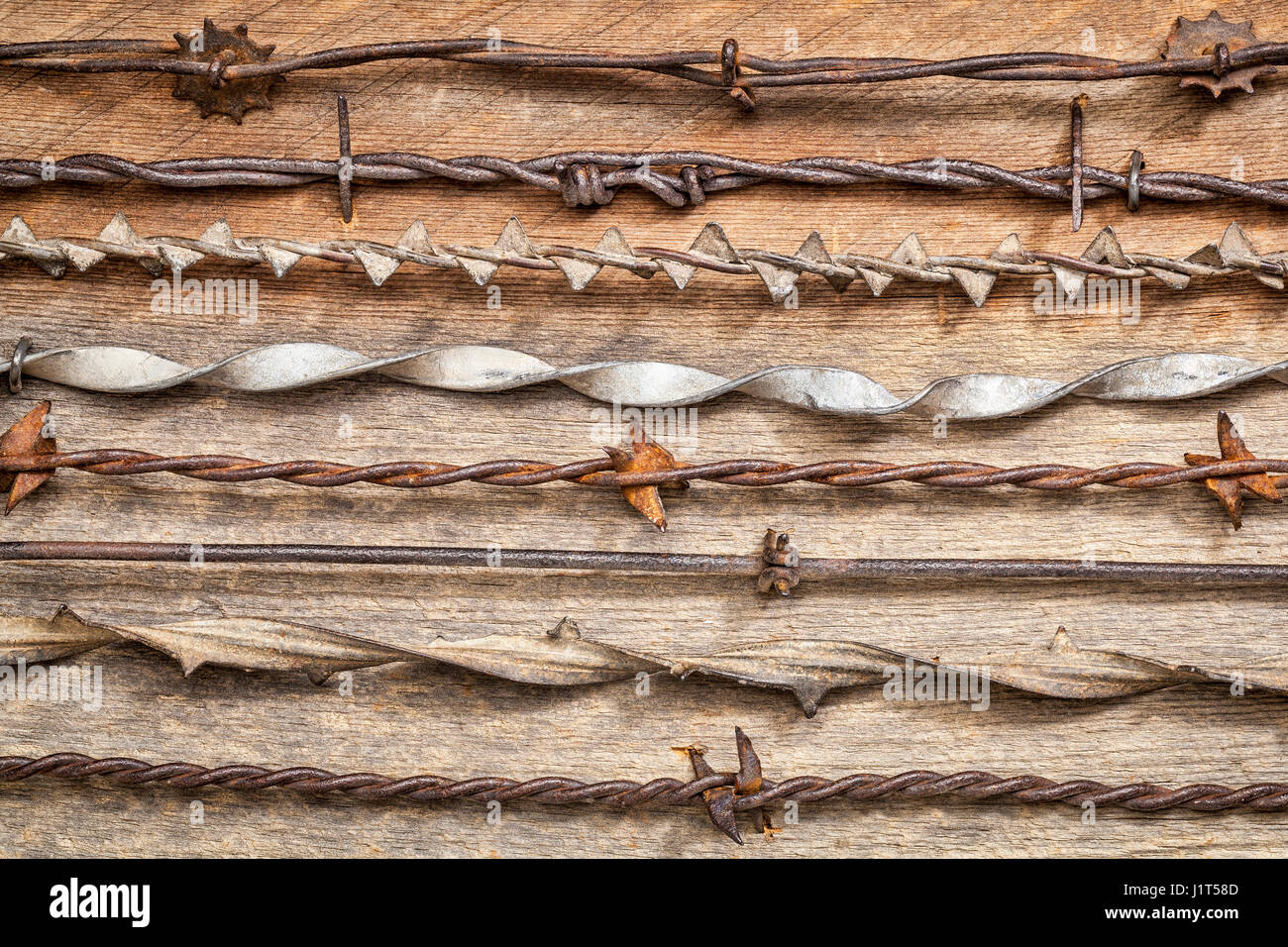 Antique barbed wire hi res stock photography and images Alamy