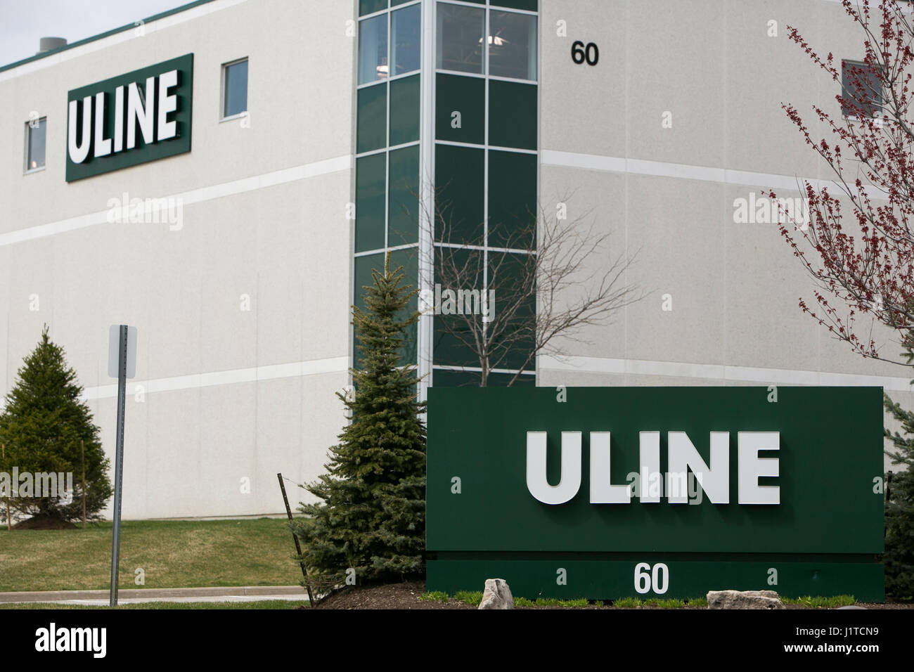 Uline hires stock photography and images Alamy