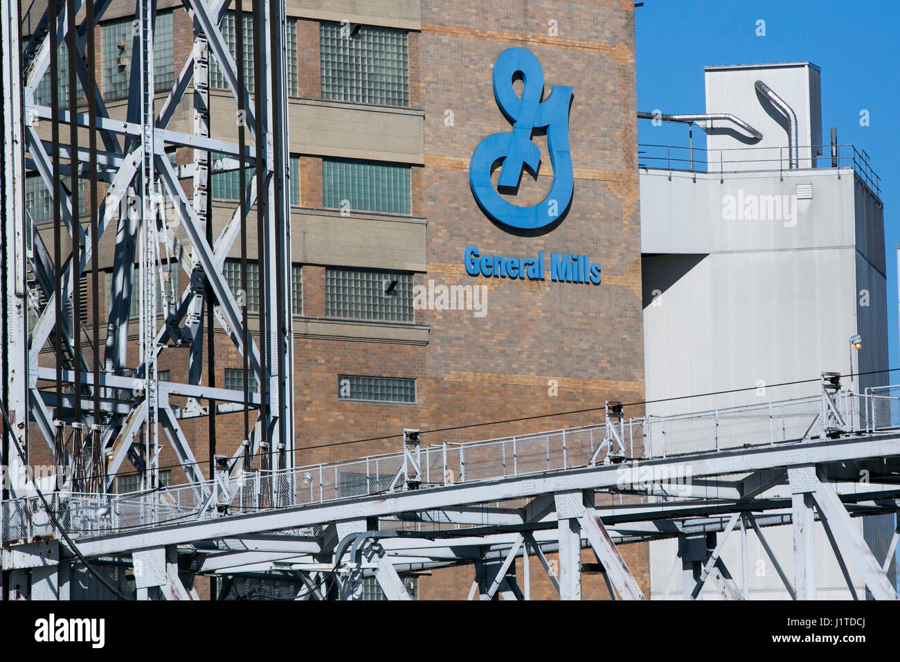 Buffalo logo hires stock photography and images Alamy