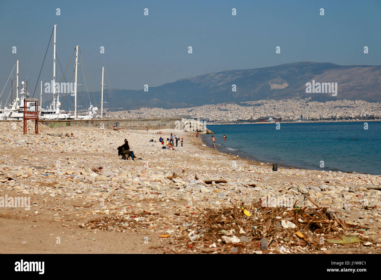 Impressionen: Steinstrand, Piraeus, Griechenland. Stock Photo
