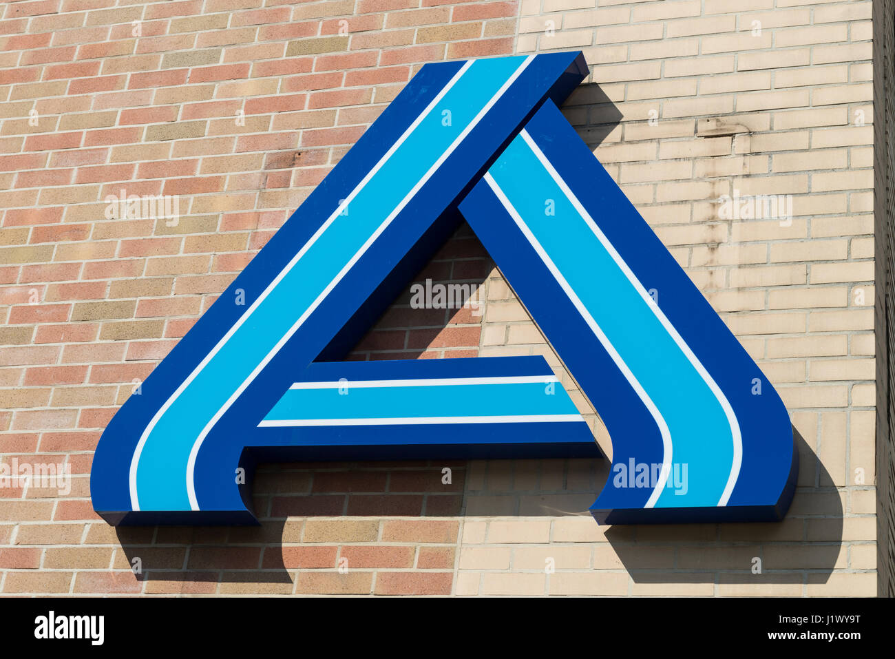 Aldi supermarket logo Stock Photo - Alamy
