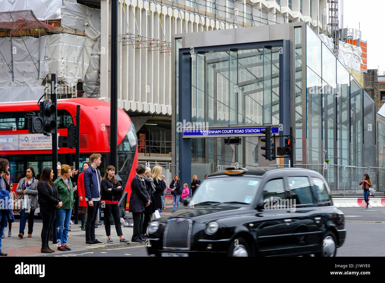 Tottenham Court Road Hi res Stock Photography And Images Alamy