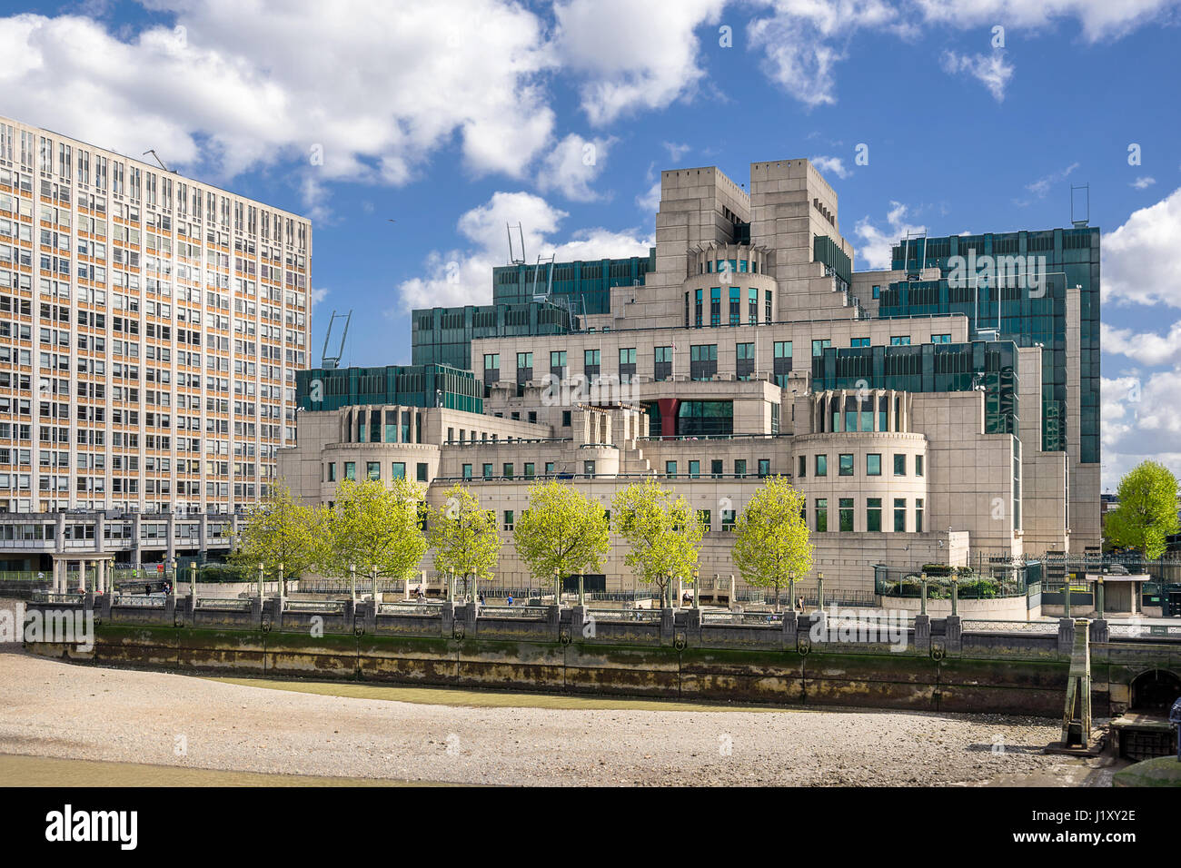 British Secret Intelligence Service MI6 in London Stock Photo