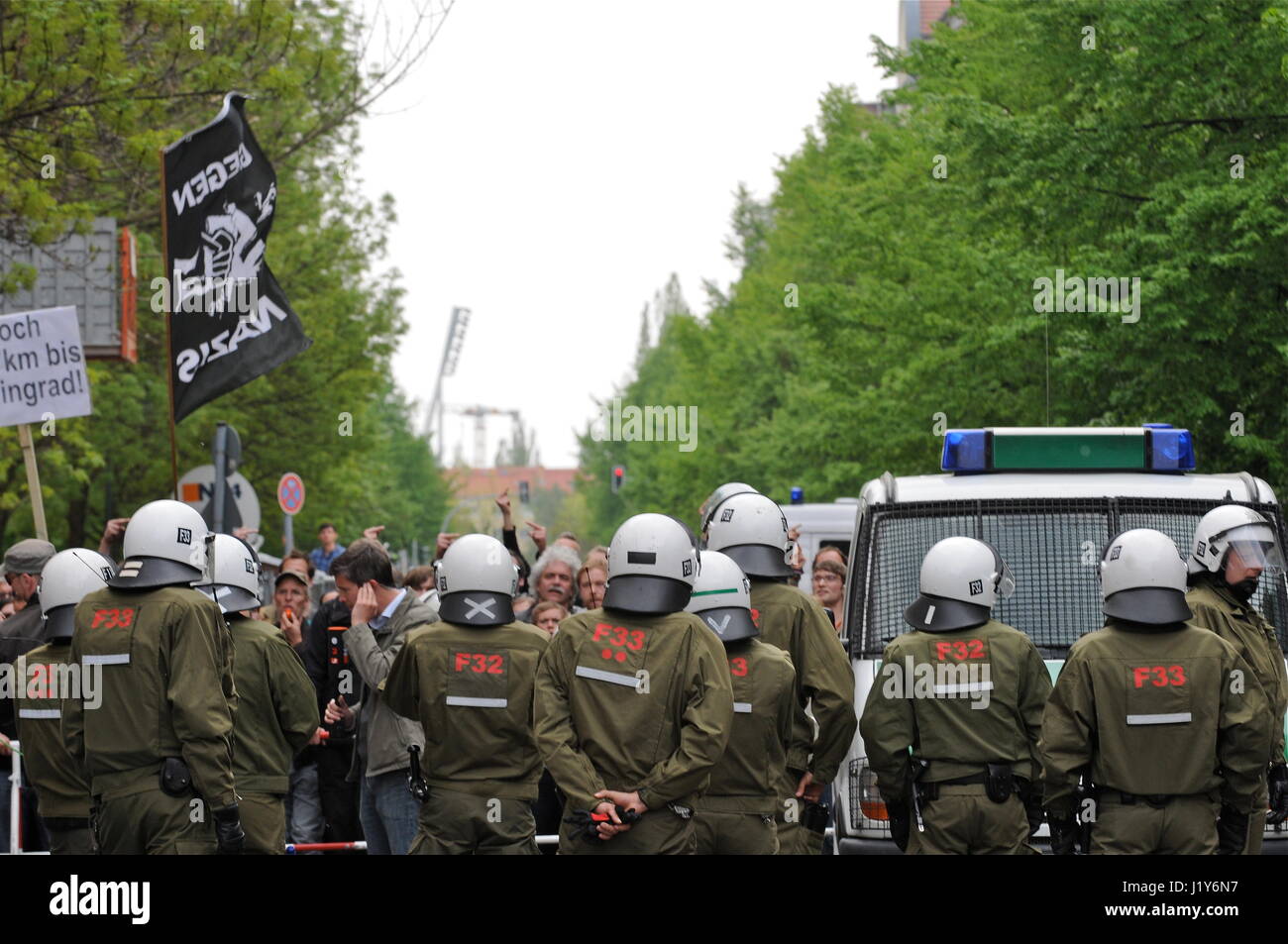 Thousands of left wing militants protest May Day neo-nazi march, in ...