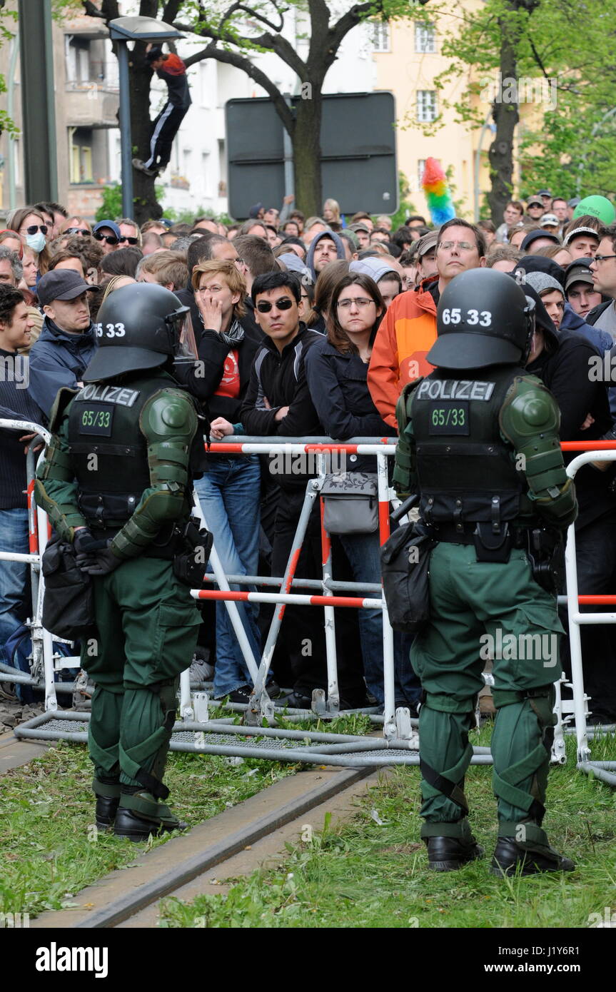 Thousands of left wing militants protest May Day neo-nazi march, in ...