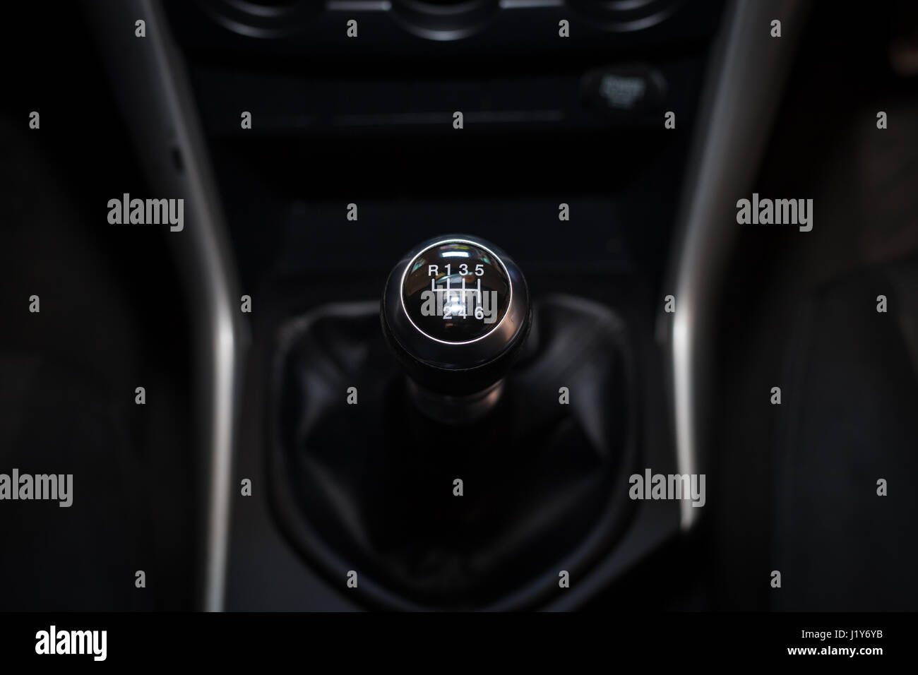 Six speed gear shift in car . Gear transmission Stock Photo Alamy