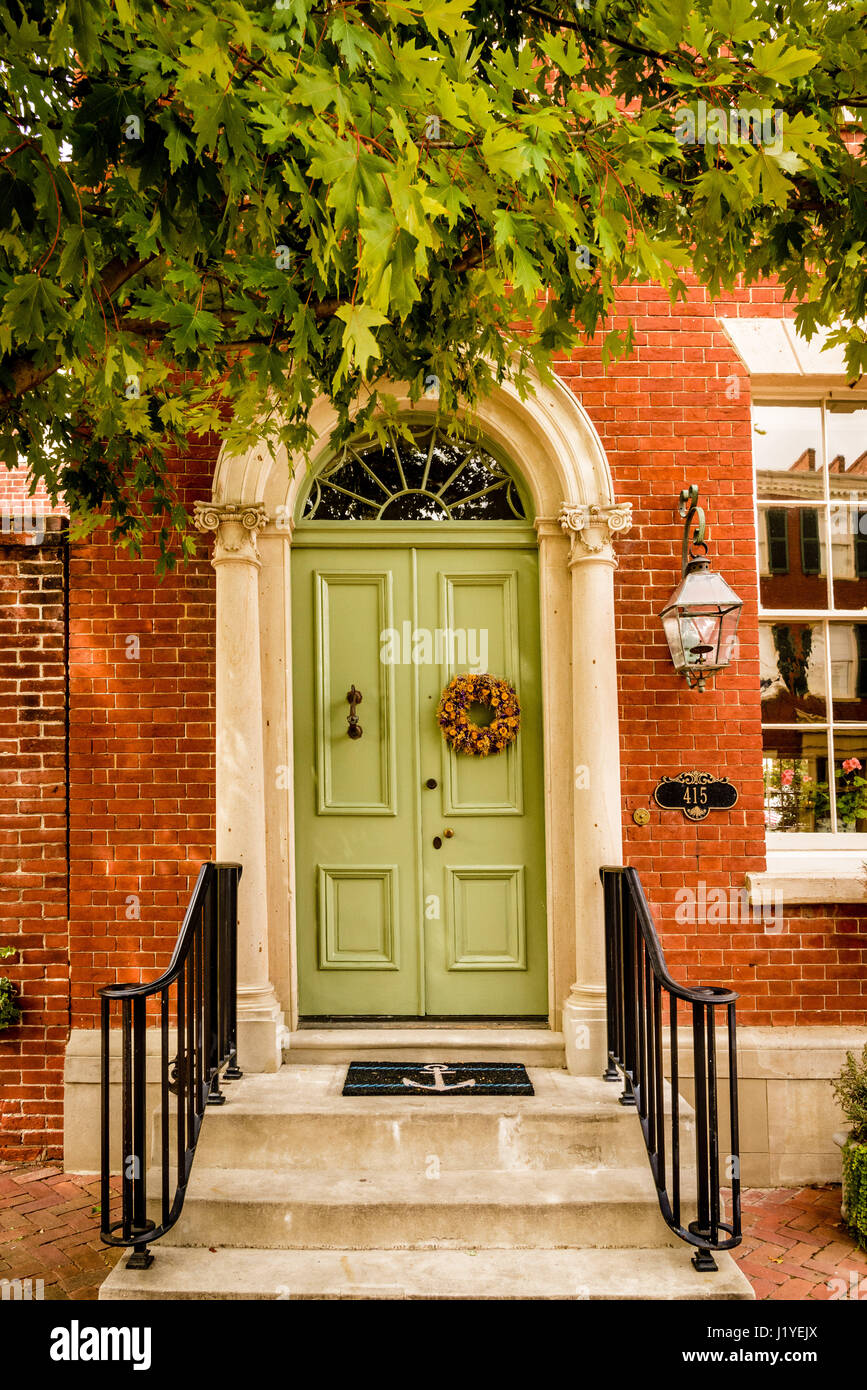 Front door on historic house, Prince Street, Old Town Alexandria, Virginia Stock Photo