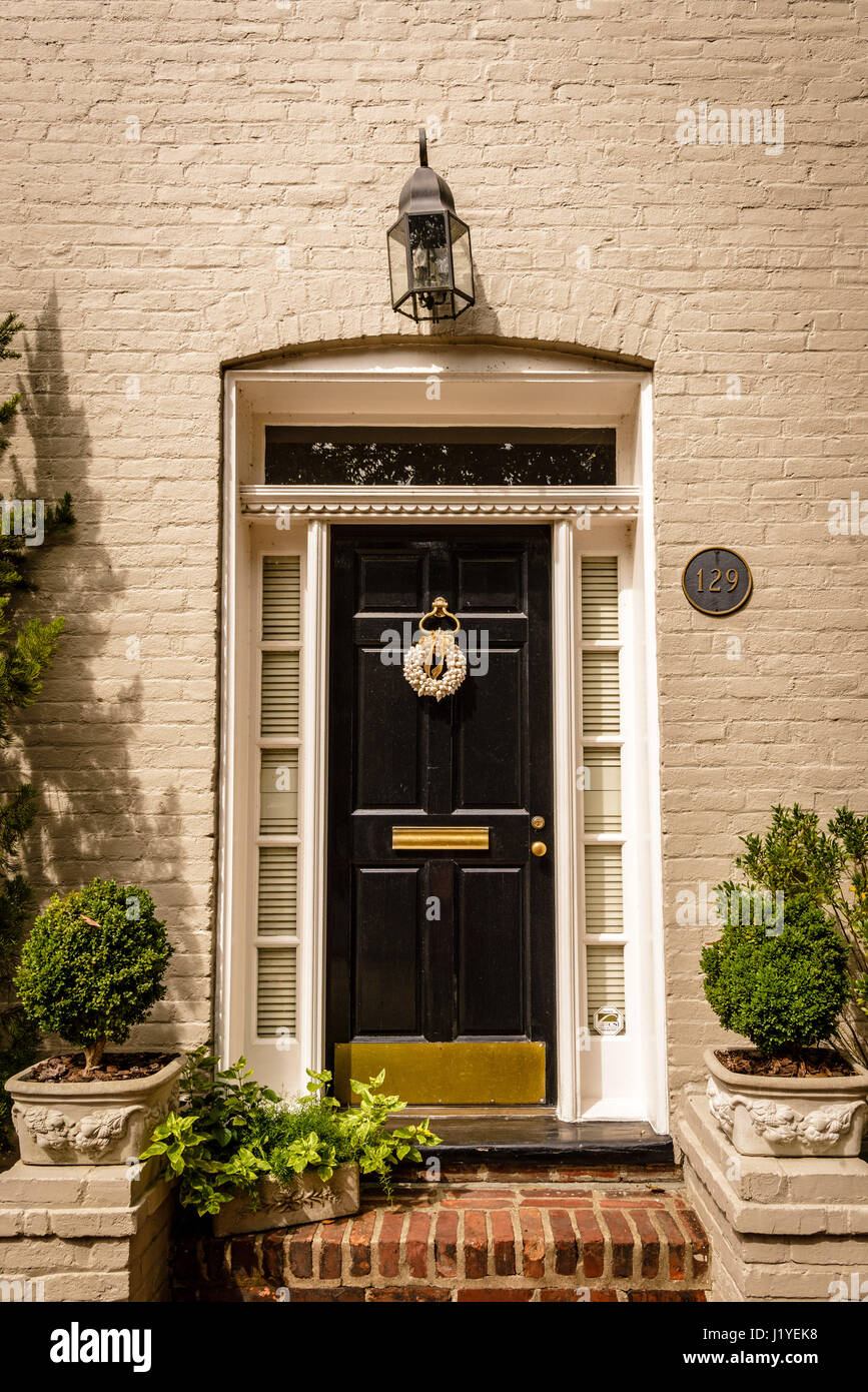 Front door on historic house, Captains Row, Prince Street, Old Town