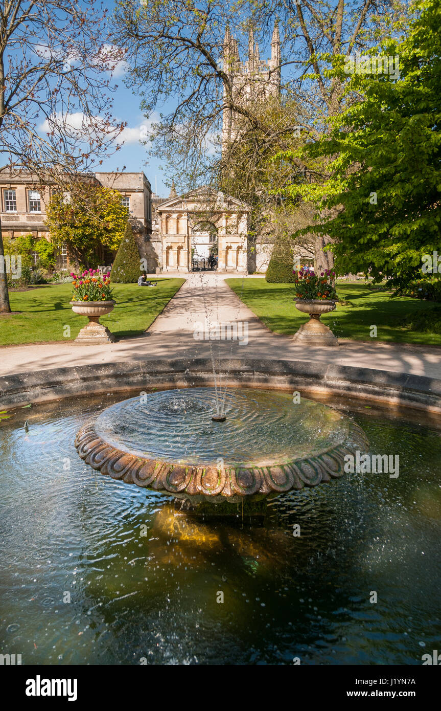 Oxford, Oxfordshire, UK. 22nd Apr, 2017. UK Weather, Oxford