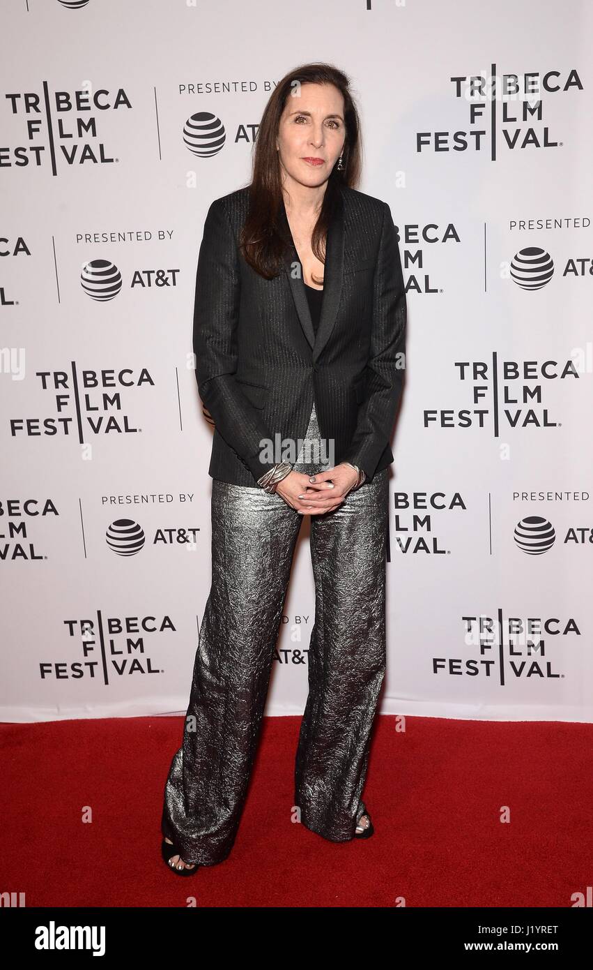 New York, NY, USA. 22nd Apr, 2017. Laurie Simmons at arrivals for MY ART Premiere at the 2017 Tribeca Film Festival, Cinepolis Chelsea, New York, NY April 22, 2017. Credit: Eli Winston/Everett Collection/Alamy Live News Stock Photo