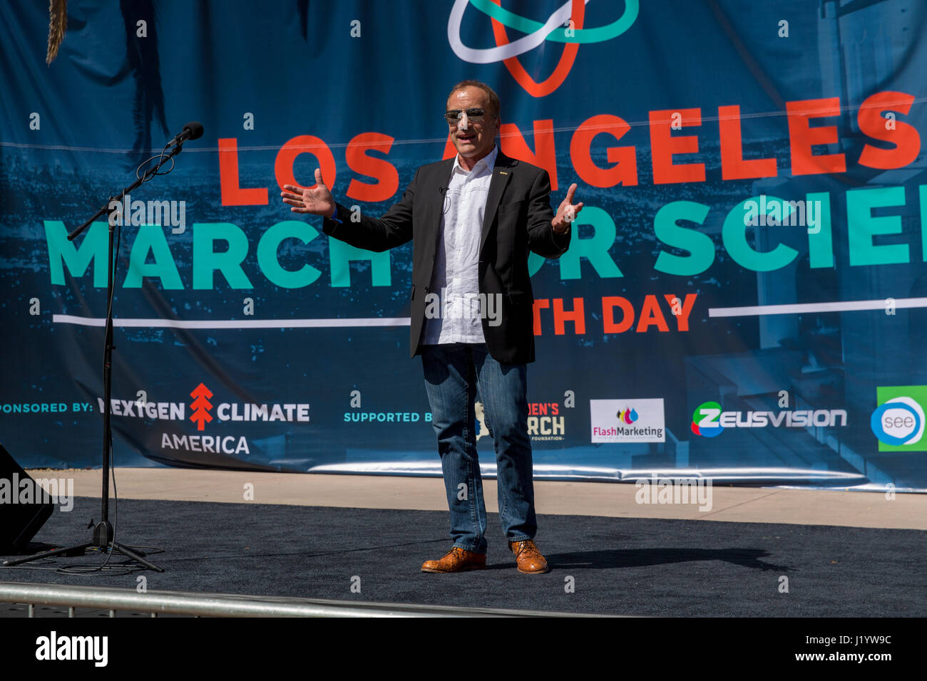 Science writer Michael Shermer speaks at the Los Angeles March For Science in Pershing Square, Downtown L.A. on Earth Day, April 22nd, 2017. Credit: Jim Newberry/Alamy Live News Stock Photo