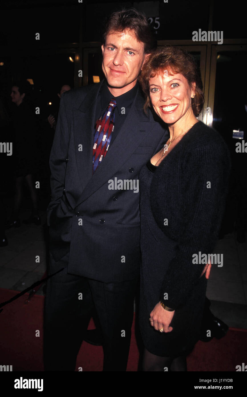 File Photo. 22nd Apr, 2107. Popular actress ERIN MORAN, a mainstay on TV from the late '60s to the mid-'80s and best known for her kid-sister role in the sitcom 'Happy Days, ' has died. She was 56. Authorities in Indiana found her body Saturday afternoon after getting a 911 call at 4:07 p.m. for 'an unresponsive female.' First responders found her DOA. Pictured: Aug. 22, 2007 - THE EVENING STAR PREMIERE IN LOS ANGELES 1996.ERIN MORAN AND HUSBAND STEVEN FLEISCHMAN. LISA ROSE- PHOTOS Credit: Globe Photos/ZUMAPRESS.com/Alamy Live News Stock Photo