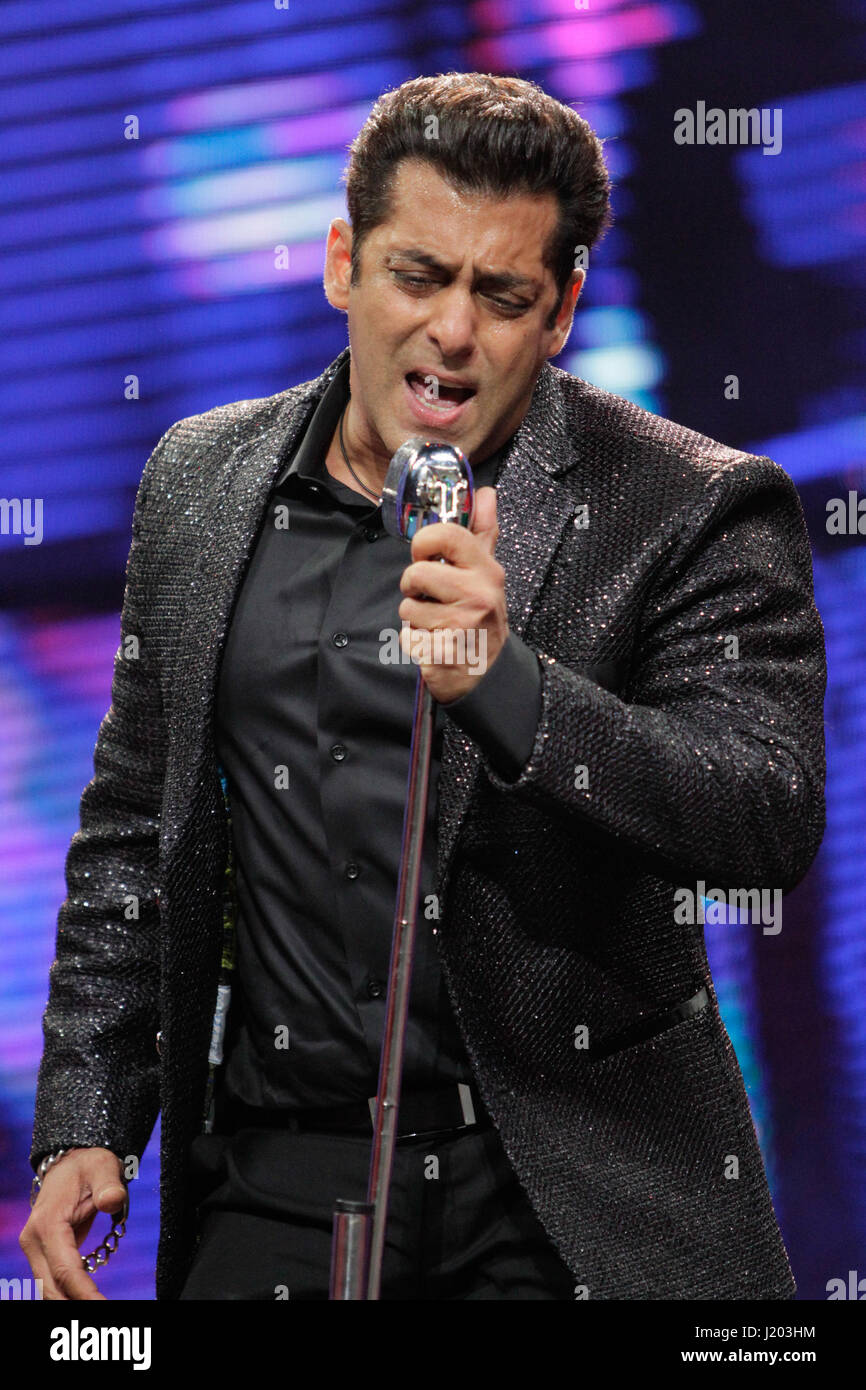 Sydney NSW Australia. 22nd Apr 2017. Bollywood Superstar Salman Khan performing at the Da Bangg Tour at the Qudos Bank Arena Credit Christopher Khoury Australian Press ZUMA Wire Alamy Live News Stock ...