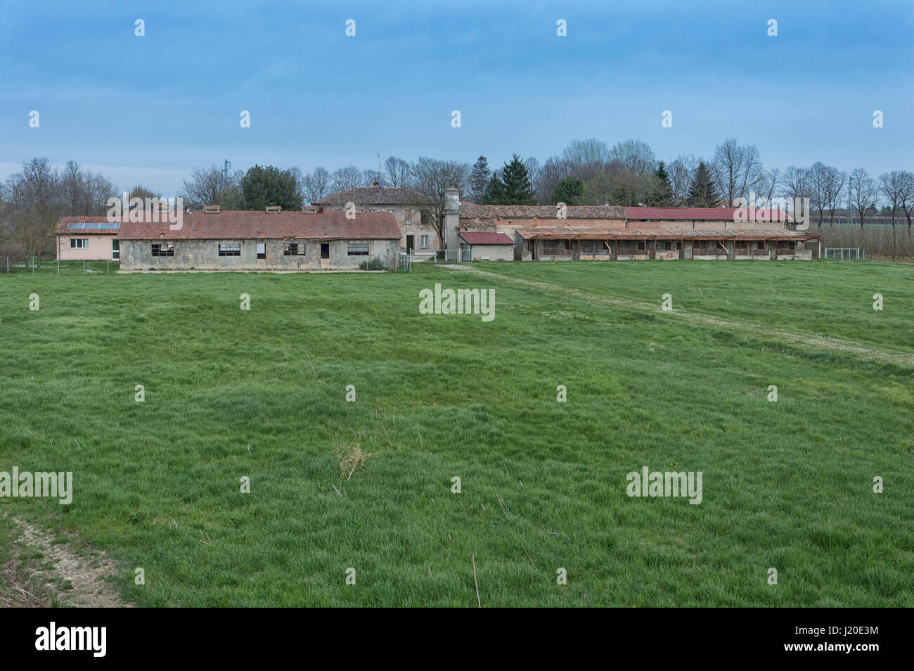 Empty horse hires stock photography and images Alamy