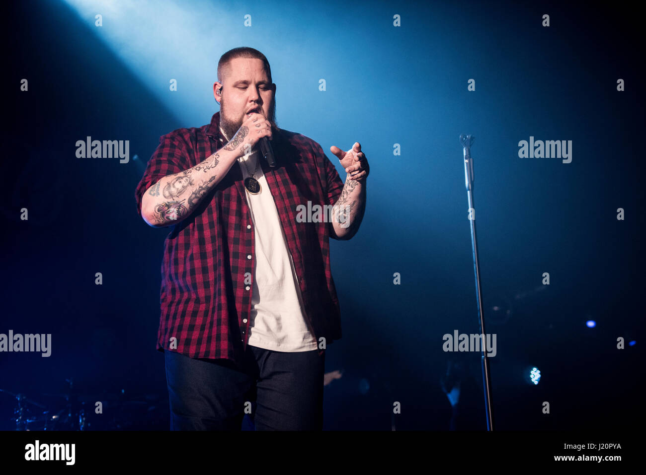 Manchester UK. 22nd April 2017. Rag N Bone Man performs at The Manchester  Academy, Manchester UK on his headline sold out UK tour 2017, Manchester 22  Stock Photo - Alamy