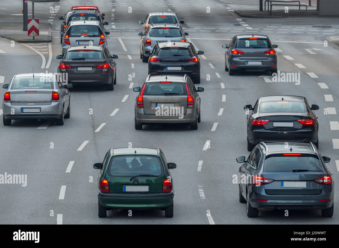 Straßenverkehr in Hamburg, Deutschland Stock Photo Alamy