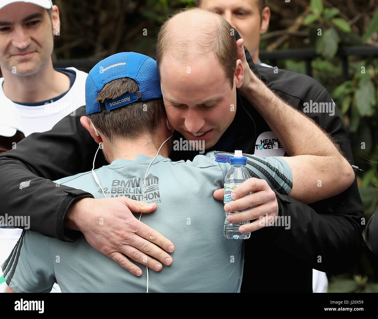 Королевская помощь. Королевская помощь. Филипп король бельгии футбол. Бриллианты кейт миддлтон. Кейт миддлтон 2017 год.