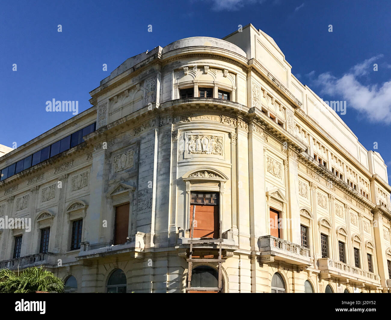Teatro amadeo roldan havana hi-res stock photography and images - Alamy