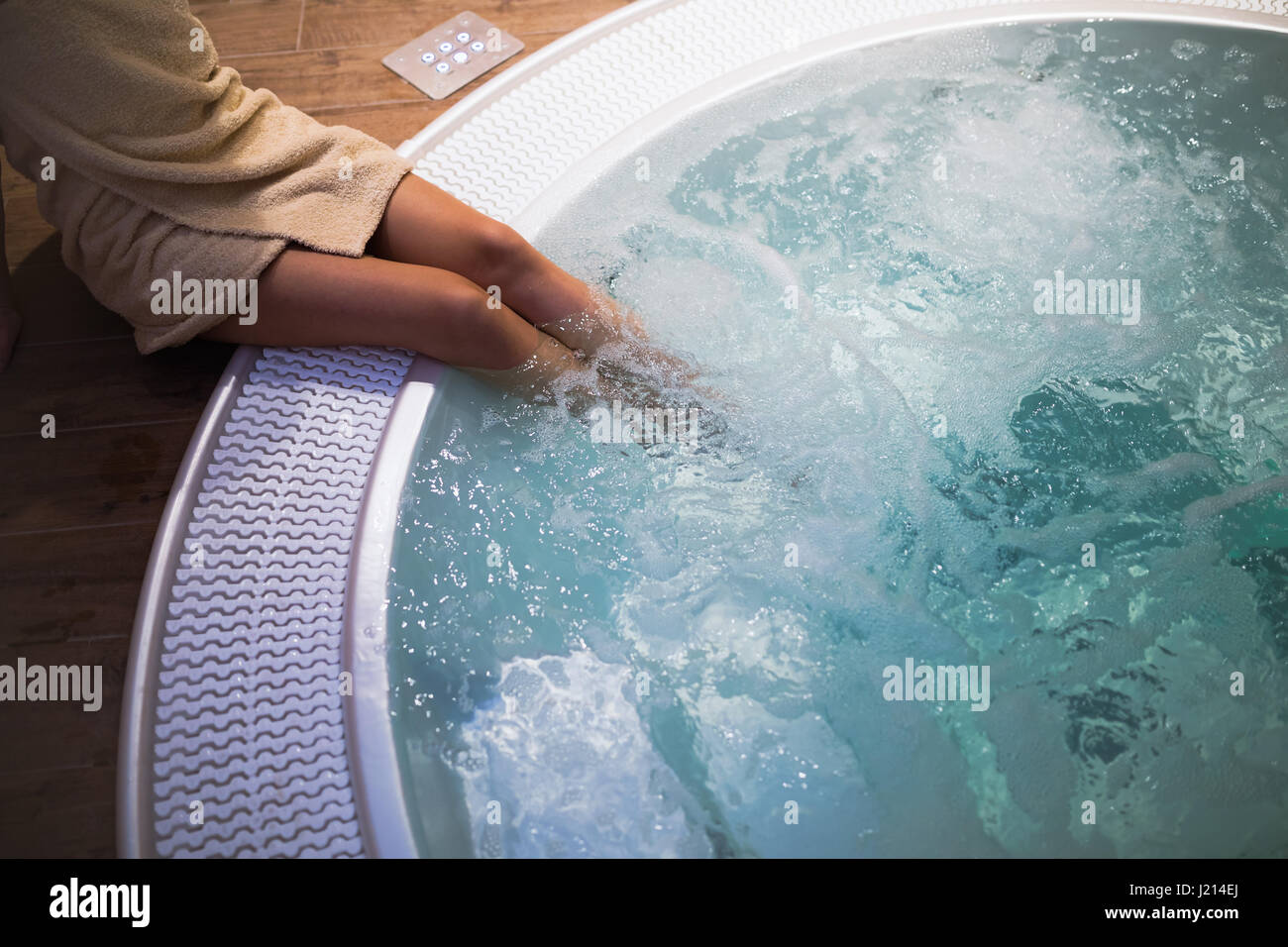 Modern jacuzzi bath in wellness spa resort Stock Photo Alamy