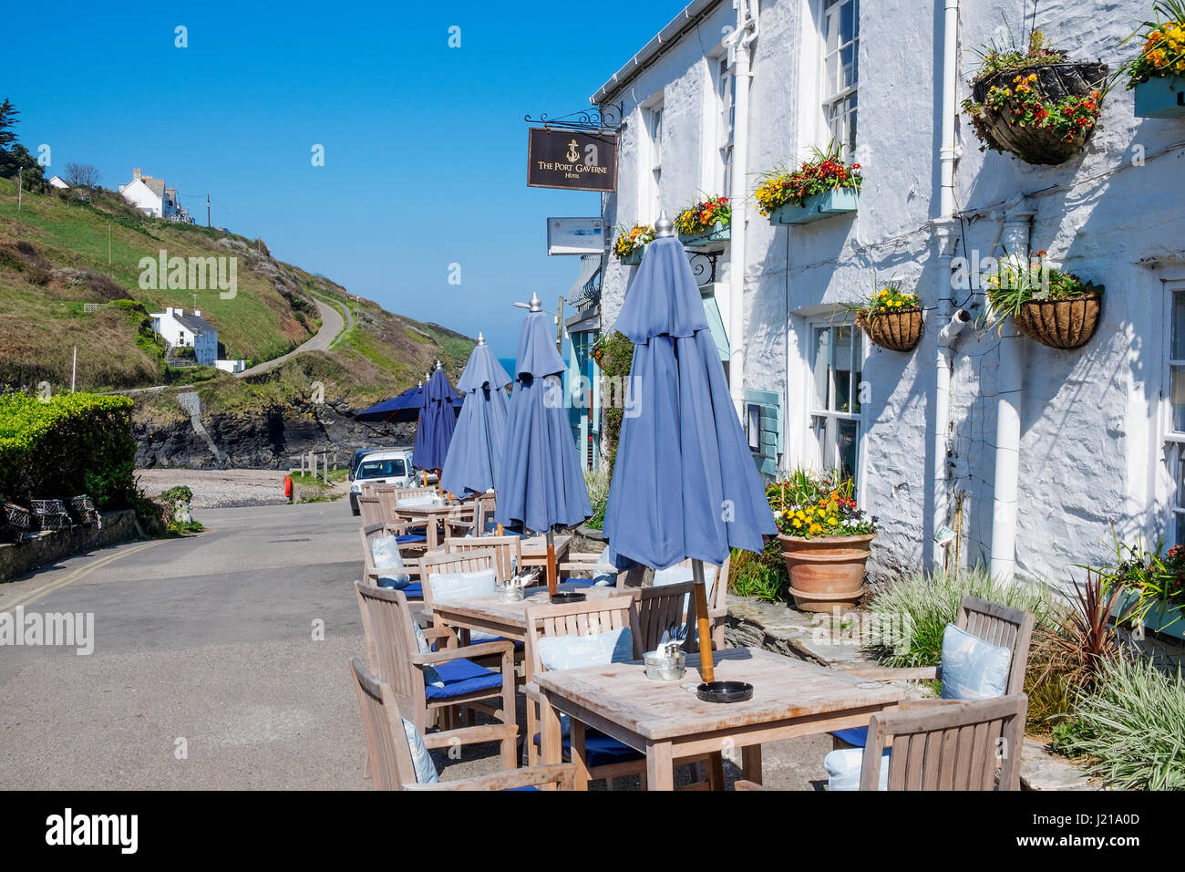 The Port Gaverne pub at Port Gaverne in Cornwall, England, UK. Stock Photo