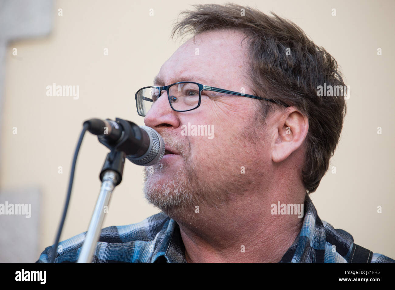 Gallarate Italy. 22th April 2017. The American TIM GRIMM & FAMILY BAND performs live on stage during the Record Store Day front of Caru' Dischi most famous record store in Italy Credit: Rodolfo Sassano/Alamy Live News Stock Photo