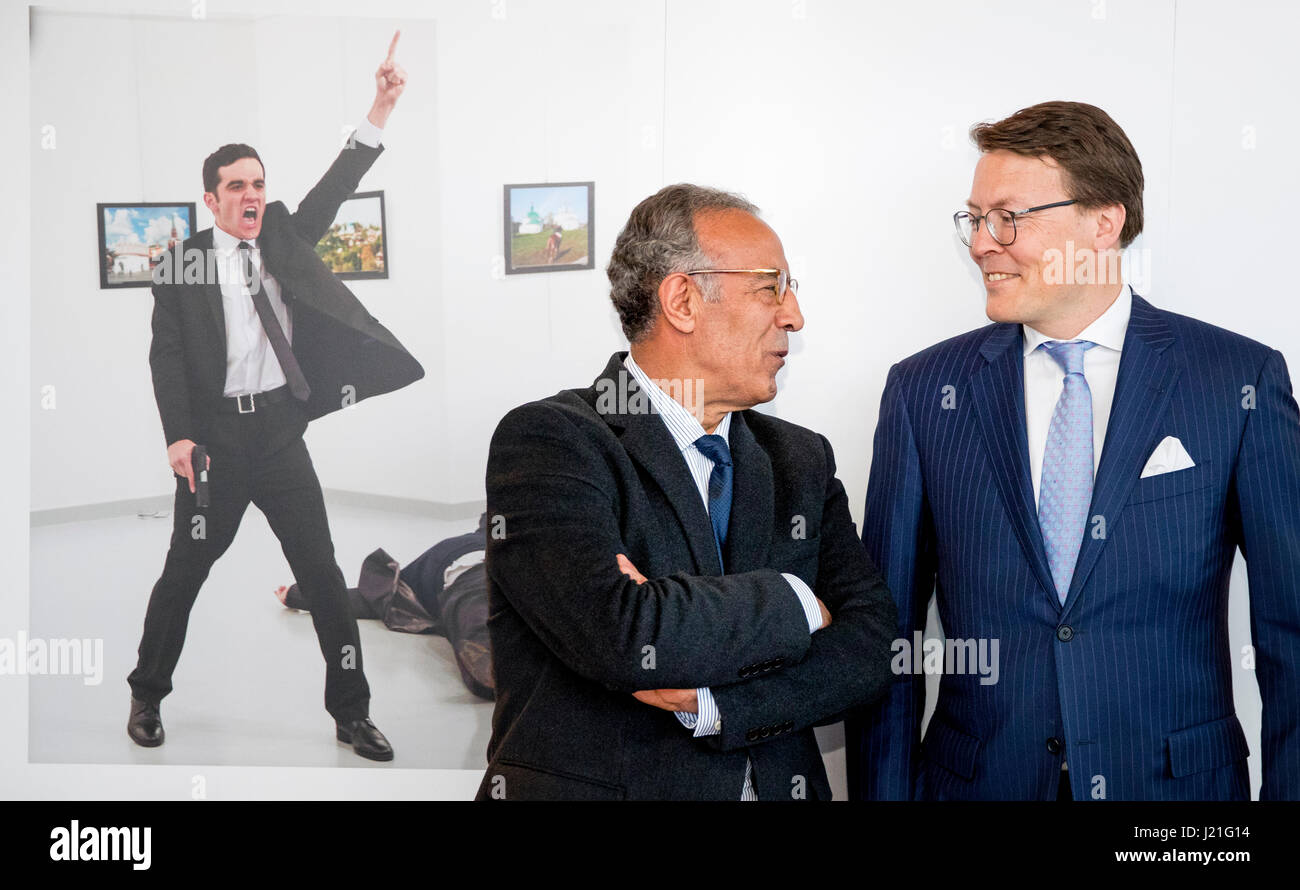 Prince Constantijn and Princess Laurentien attend the award ceremony of the World Press Photo in Muziekgebouw Aant IJ in Amsterdam, The Netherlands, 22 April 2017. Winner of this year is Turkish AP photographer Burhan Ozbilici with his winning picture the murder of Russian ambassador Andrey Karlov 19 December in Ankara. Photo: Patrick van Katwijk NETHERLANDS OUT POINT DE VUE OUT - NO WIRE SERVICE - Photo: Patrick van Katwijk/Dutch Photo Press/dpa Stock Photo