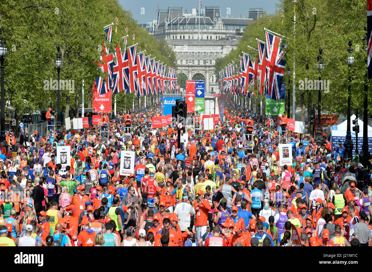 London marathon finish line mall hires stock photography and images