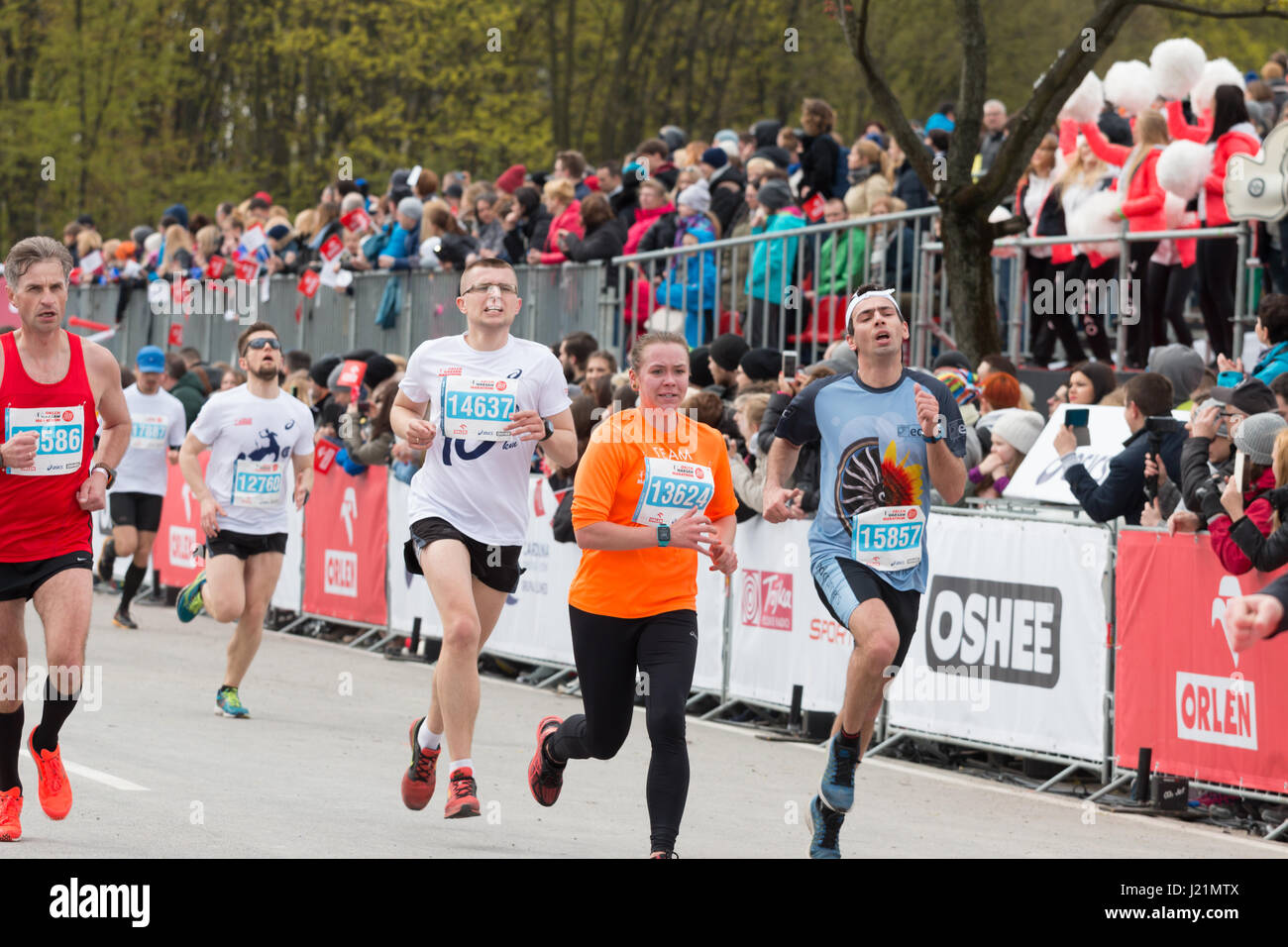 Polland Long Distance Runner Warsaw, Poland. 23rd Apr, 2017. International contestants in Orlen ...