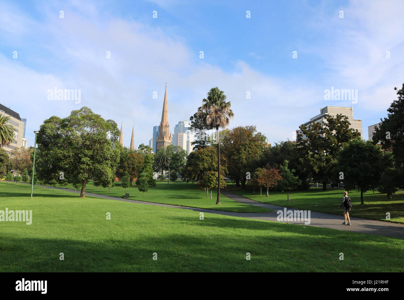 Melbourne, Australia. 24th Apr, 2017. Trees are beginning to colour in