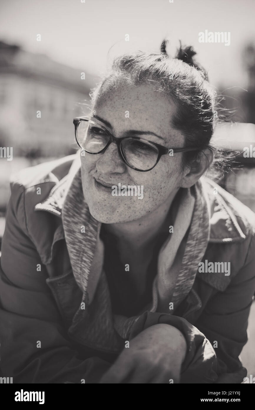 Portrait of a woman in black and white, smiling Stock Photo - Alamy