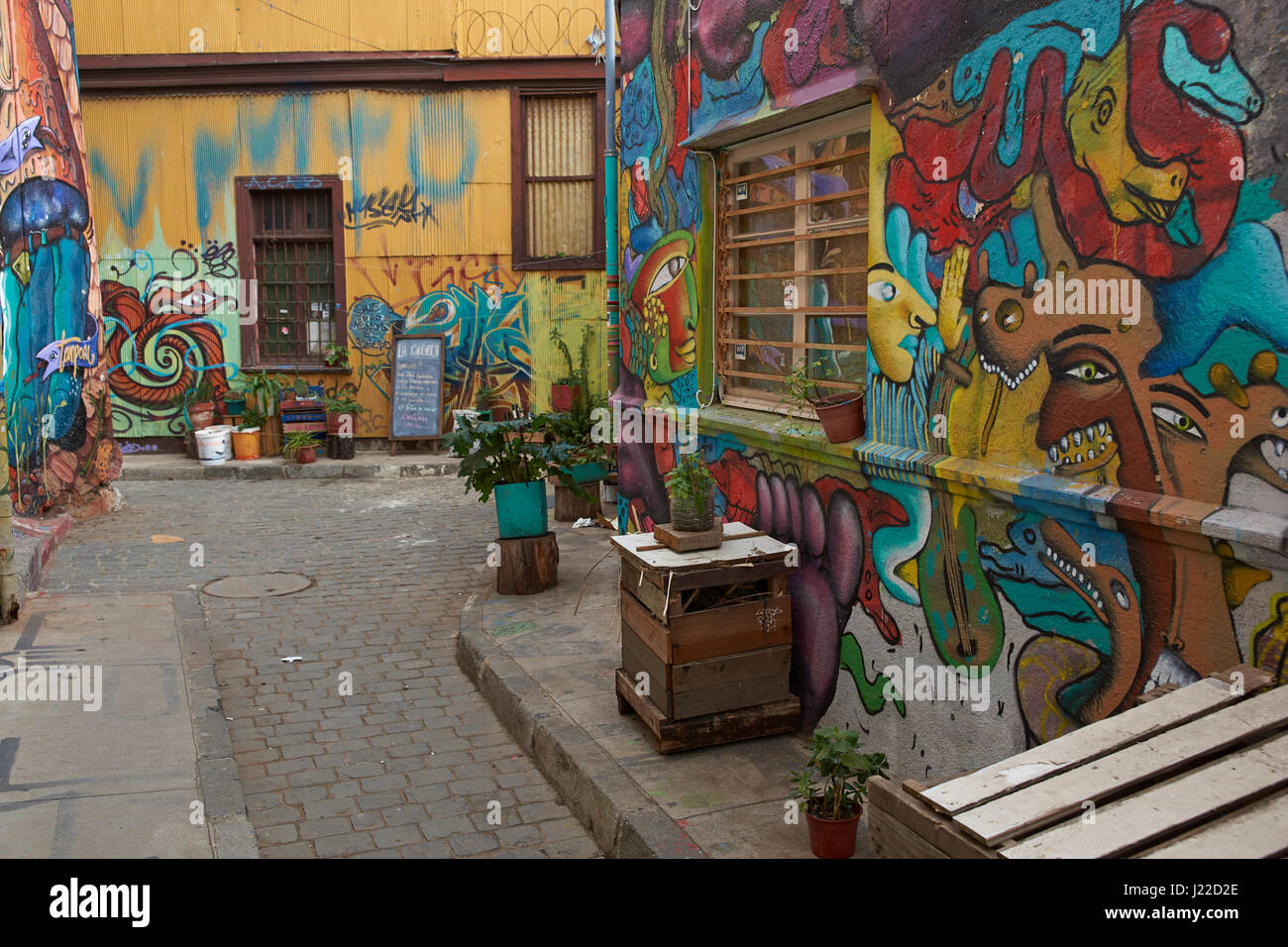 Colourful Alleyway Decorated With Murals And Urban Art In The Unesco World Heritage City Of Valparaiso On The Pacific Coast Of Chile Stock Photo Alamy Colourful Alleyway Decorated With Murals And Urban Art In The Unesco World Heritage City Of Valparaiso On The Pacific Coast Of Chile Stock Photo Alamy